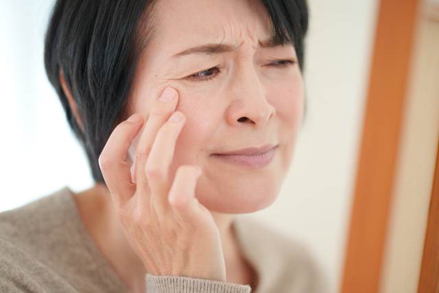 50代　シミ増えた